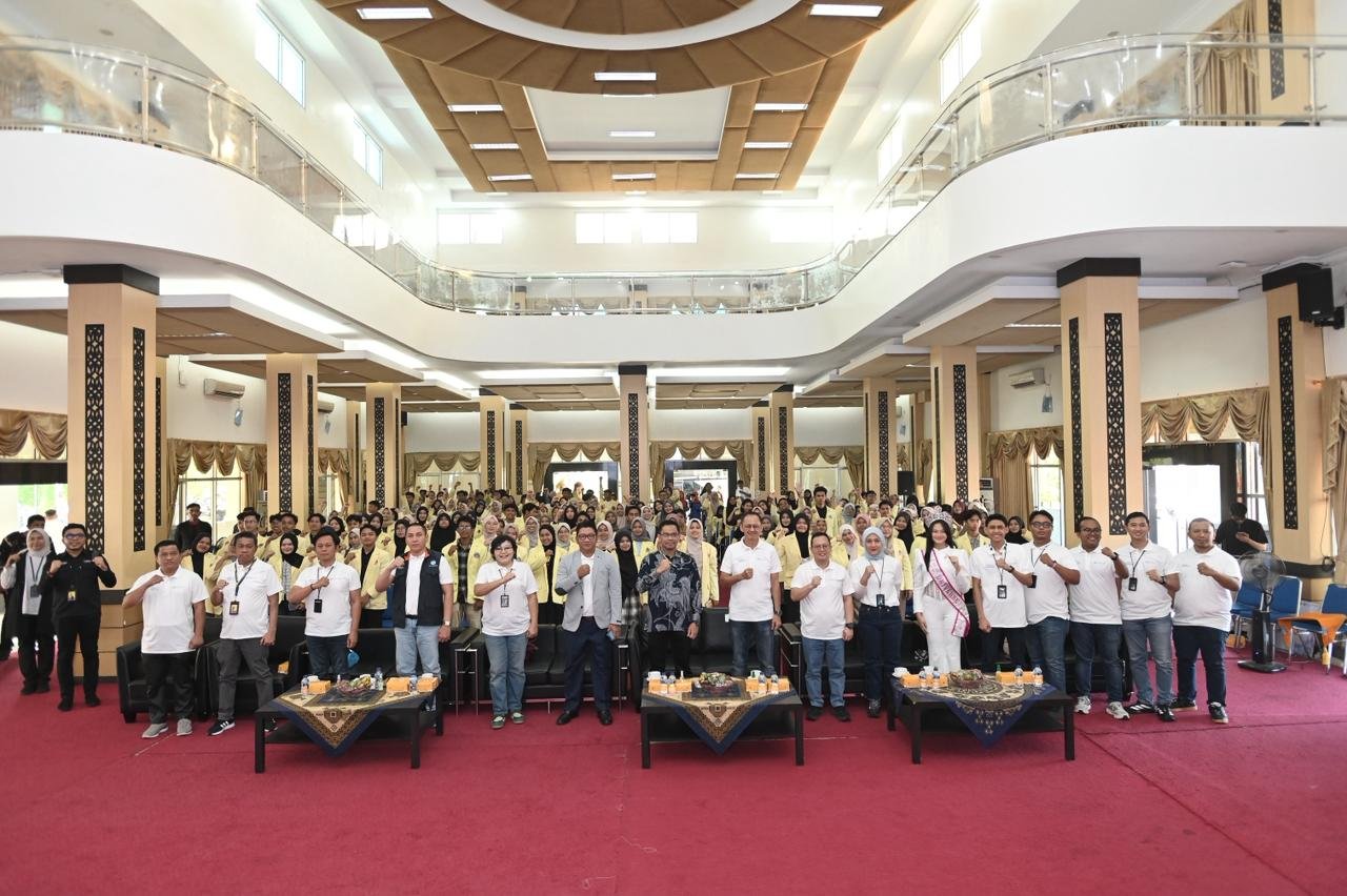 Jasaraharja Putera Perkuat Literasi Keuangan Nasional dan Implementasi CSR-ESG di Universitas Negeri Padang Jasaraharja Putera Perkuat Literasi Keuangan Nasional dan Implementasi CSR-ESG di Universitas Negeri Padang