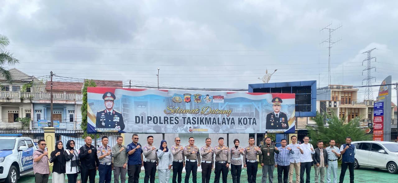 Jasa Raharja Cabang Tasikmalaya Hadiri Supervisi Blackspot dan Troublespot Bersama Ditlantas Polda Jabar Jasa Raharja Cabang Tasikmalaya Hadiri Supervisi Blackspot dan Troublespot Bersama Ditlantas Polda Jabar