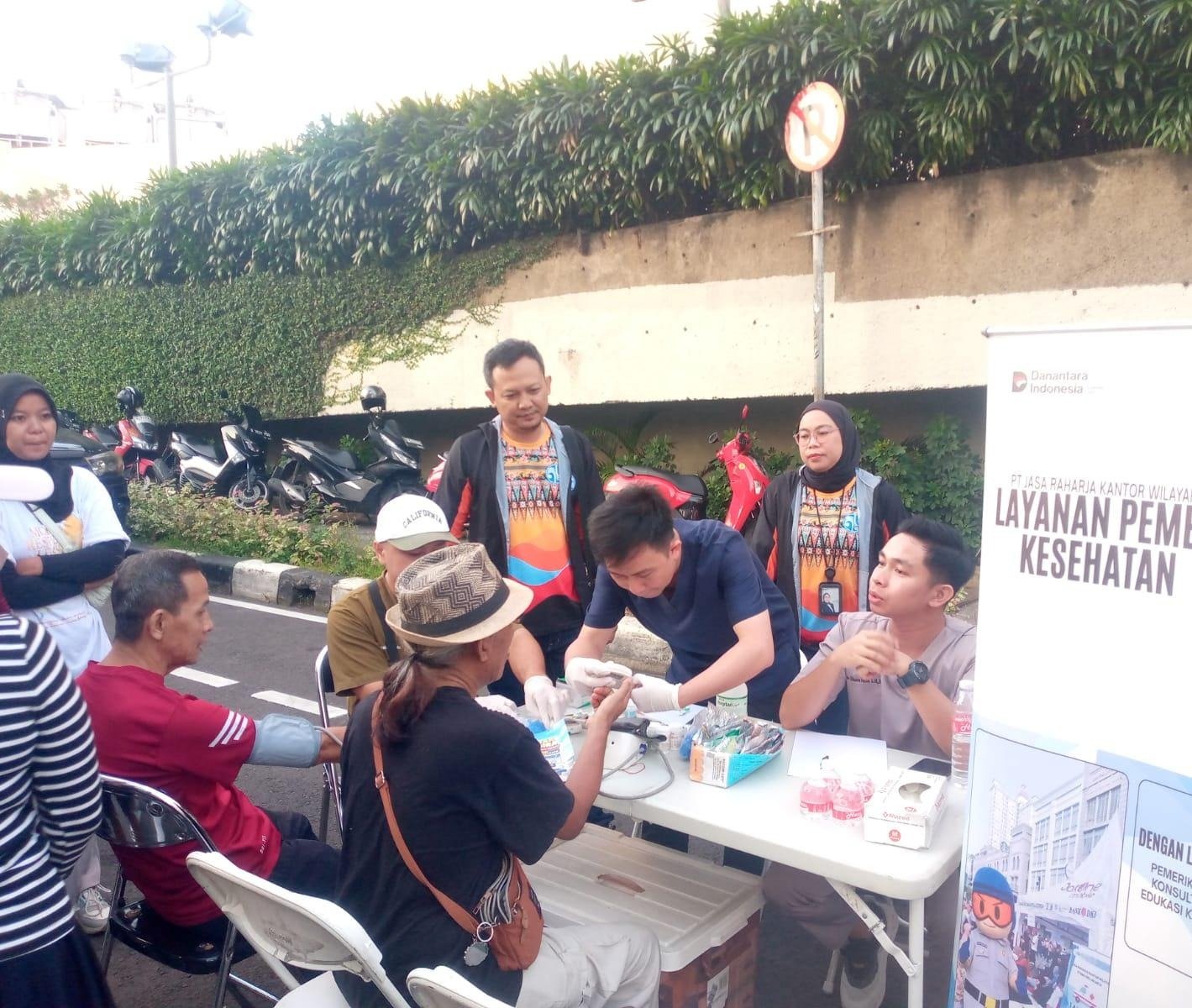 Jasa Raharja DKI Jakarta Bersama Stakeholder Hadirkan Layanan Samsat Keliling di HBKB Bundaran HI Jasa Raharja DKI Jakarta Bersama Stakeholder Hadirkan Layanan Samsat Keliling di HBKB Bundaran HI