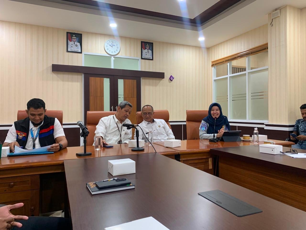 Tingkatkan Kepatuhan Pajak, Tim Samsat Induk Indramayu dan Haurgeulis Gelar Koordinasi Teknis Tingkatkan Kepatuhan Pajak, Tim Samsat Induk Indramayu dan Haurgeulis Gelar Koordinasi Teknis