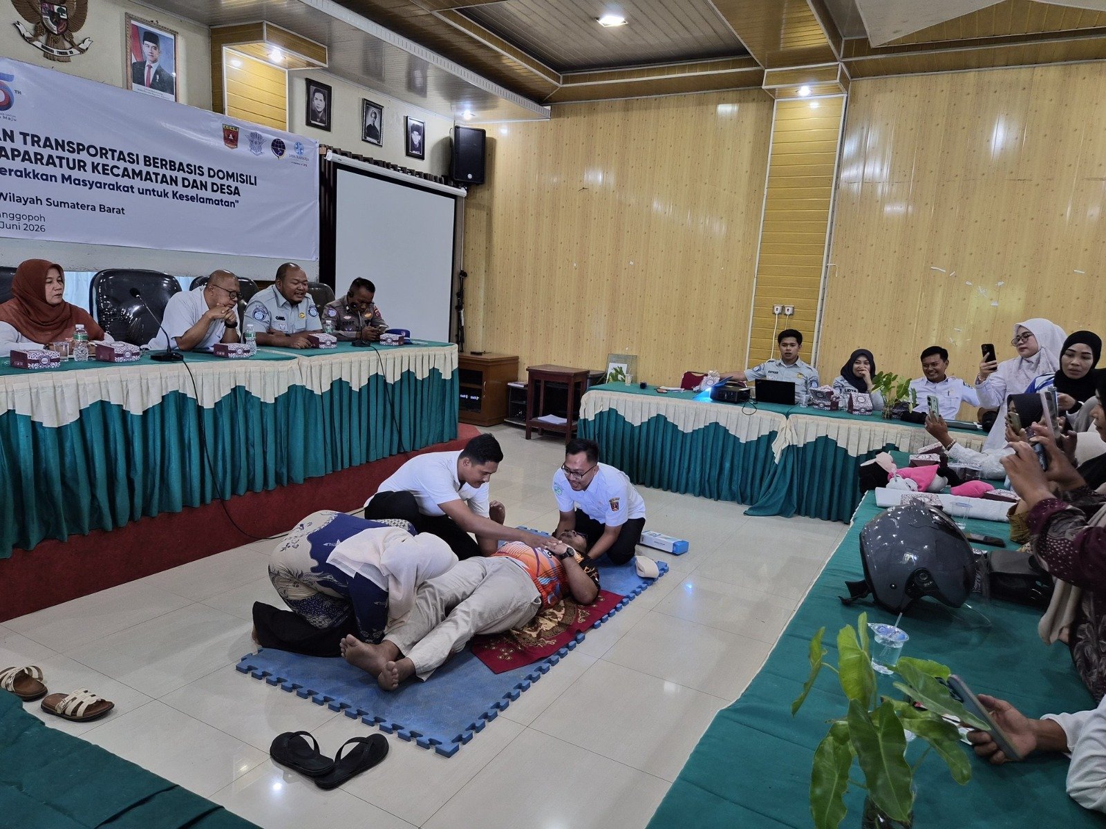 Jasa Raharja Sumatera Barat Gelar Sosialisasi Program Intensifikasi Keselamatan Transportasi dan Pelatihan PPGD di Nagari Manggopoh Jasa Raharja Sumatera Barat Gelar Sosialisasi Program Intensifikasi Keselamatan Transportasi dan Pelatihan PPGD di Nagari Manggopoh