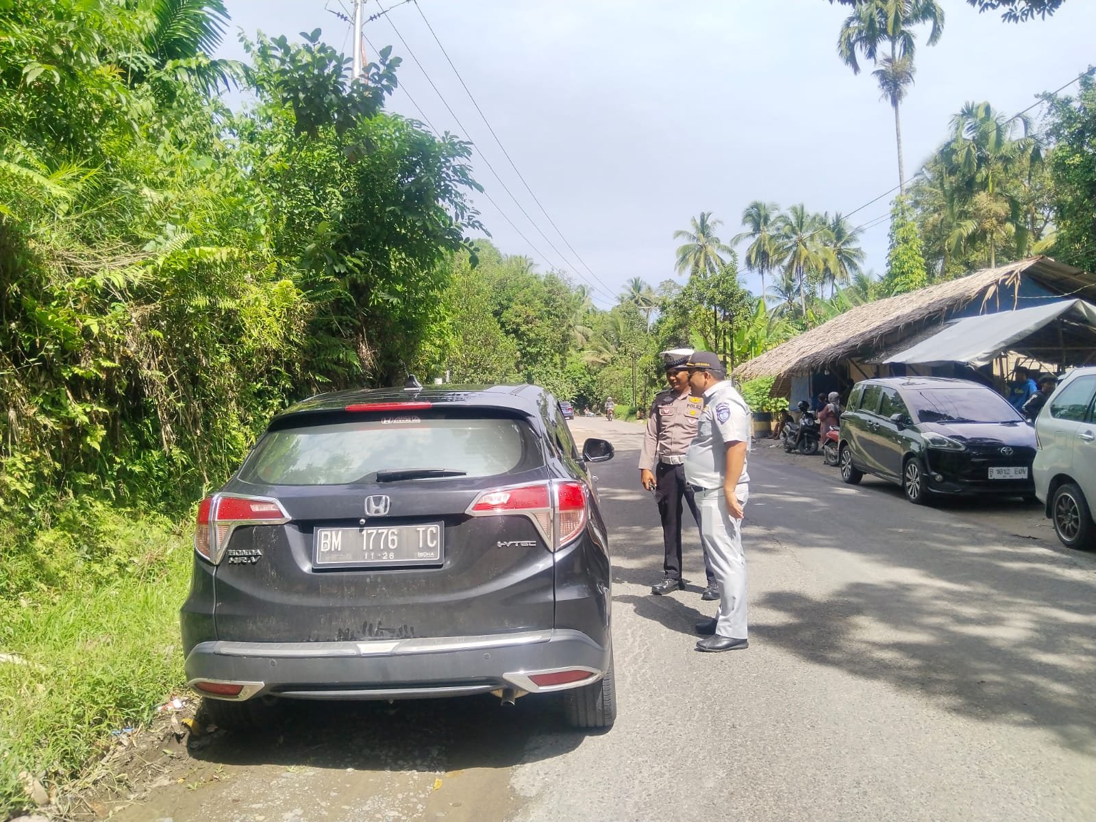 Jasa Raharja Sumbar Dukung Razia Gabungan Samsat Padang Pariaman untuk Tingkatkan Kepatuhan PKB dan SWDKLLJ Jasa Raharja Sumbar Dukung Razia Gabungan Samsat Padang Pariaman untuk Tingkatkan Kepatuhan PKB dan SWDKLLJ