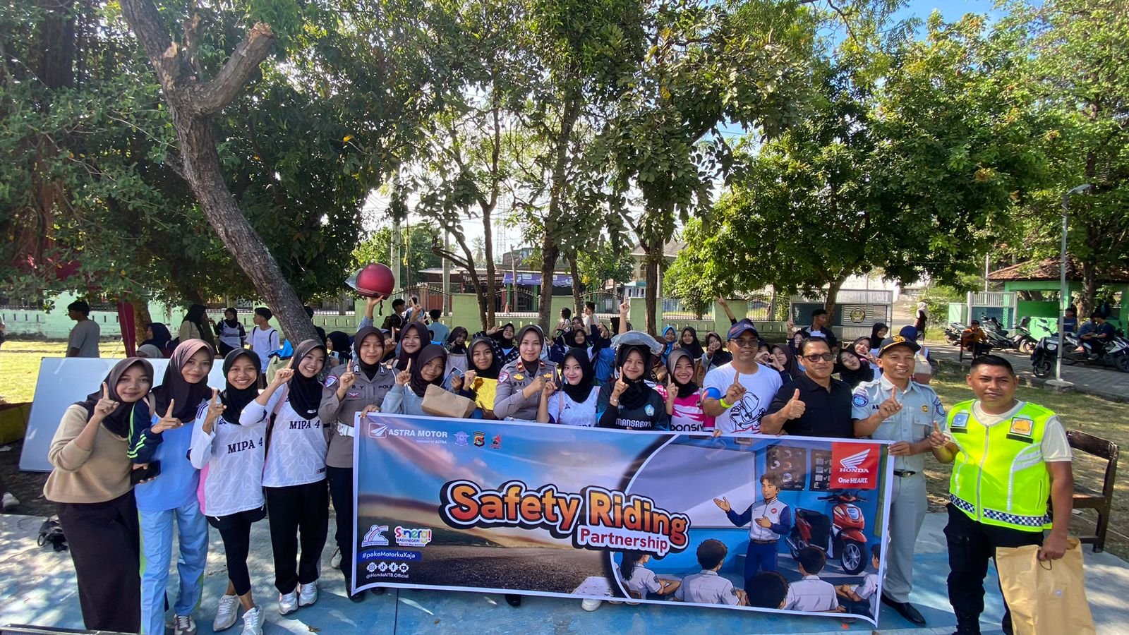 Pelajar Jadi Pelopor Keselamatan, Jasa Raharja Gelar Sosialisasi dan Safety Riding di SMAN 1 Pringgabaya