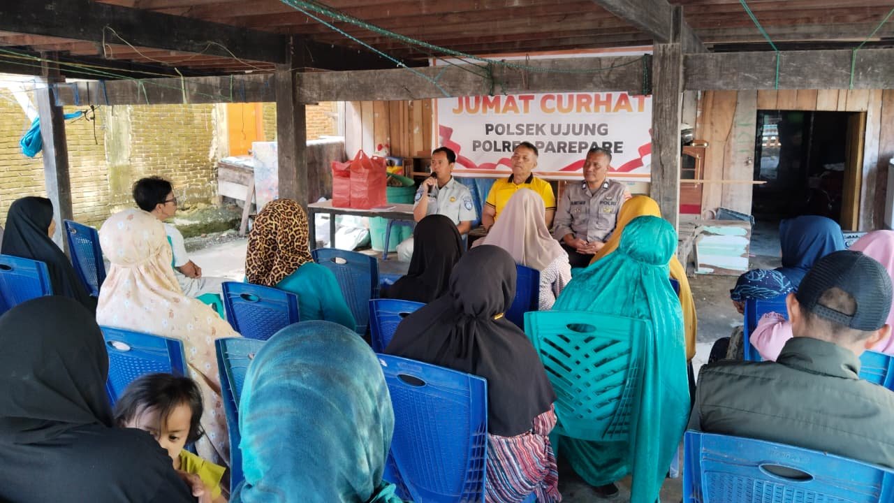 PT Jasa Raharja Cabang Parepare dan Polsek Ujung Gelar Jumat Curhat, Sosialisasikan Keselamatan Berkendara dan Program Bebas Denda PKB & SWDKLLJ PT Jasa Raharja Cabang Parepare dan Polsek Ujung Gelar Jumat Curhat, Sosialisasikan Keselamatan Berkendara dan Program Bebas Denda PKB & SWDKLLJ