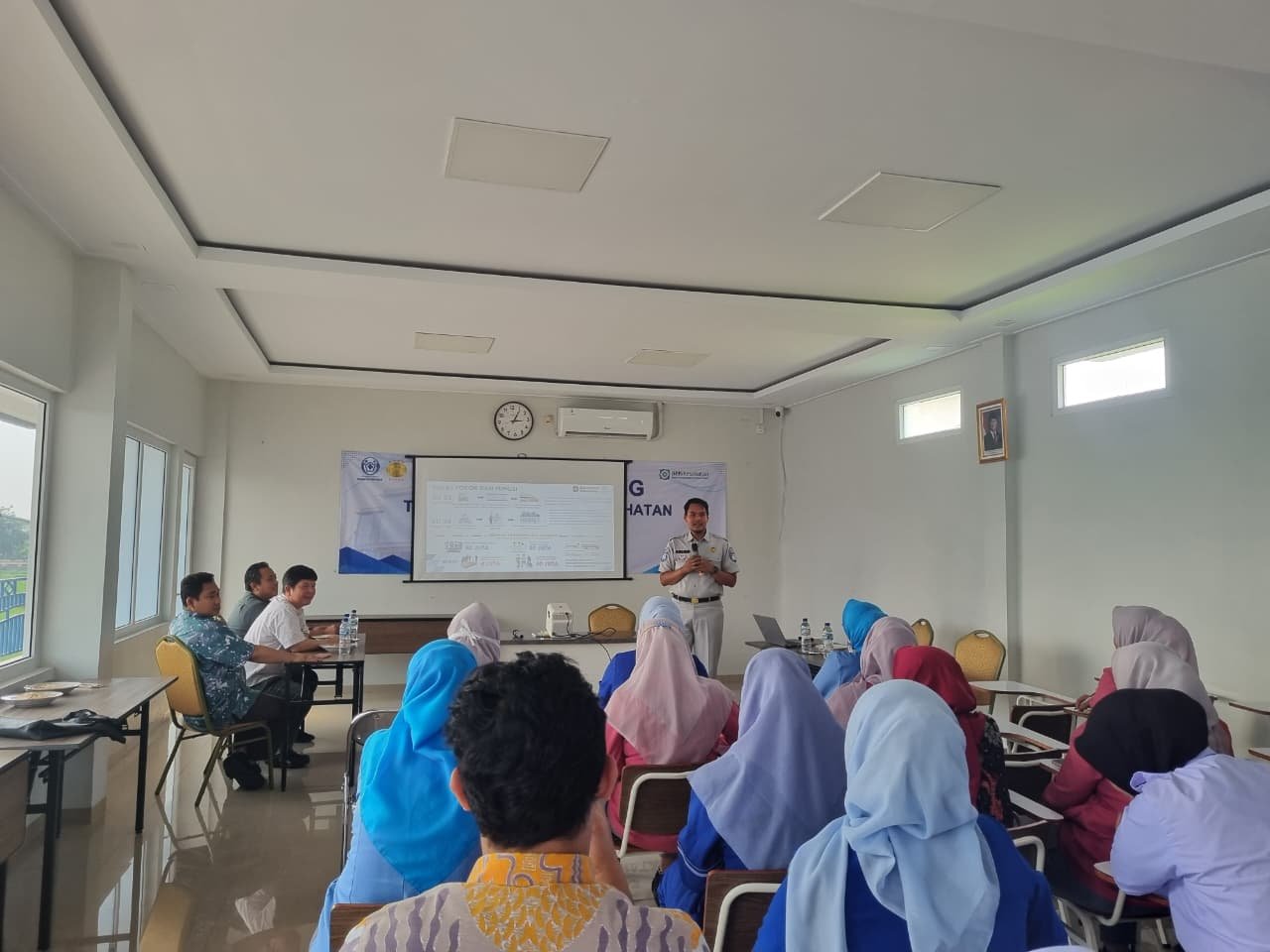 Jasa Raharja Tangerang Tingkatkan Sinergi Pelayanan melalui Sosialisasi Peran dan Fungsi Jasa Raharja di RS Insan Nusantara Jasa Raharja Tangerang Tingkatkan Sinergi Pelayanan melalui Sosialisasi Peran dan Fungsi Jasa Raharja di RS Insan Nusantara