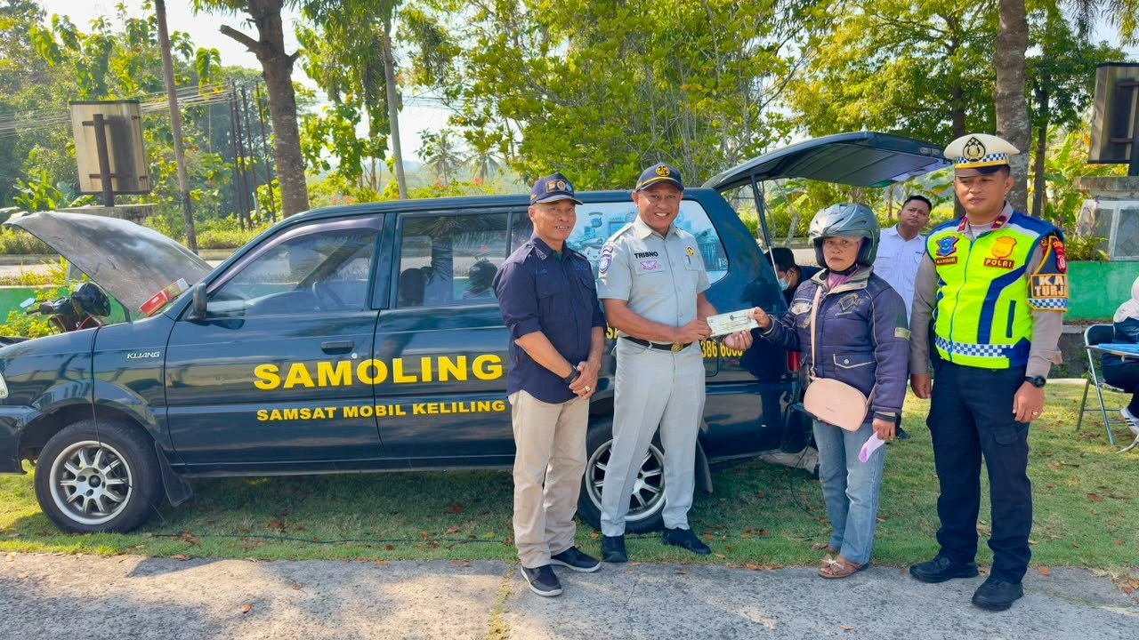 Operasi Gabungan Jasa Raharja dan Samsat Kulon Progo, Dorong Kepatuhan Pajak Kendaraan dan Tertib Berlalu Lintas Operasi Gabungan Jasa Raharja dan Samsat Kulon Progo, Dorong Kepatuhan Pajak Kendaraan dan Tertib Berlalu Lintas