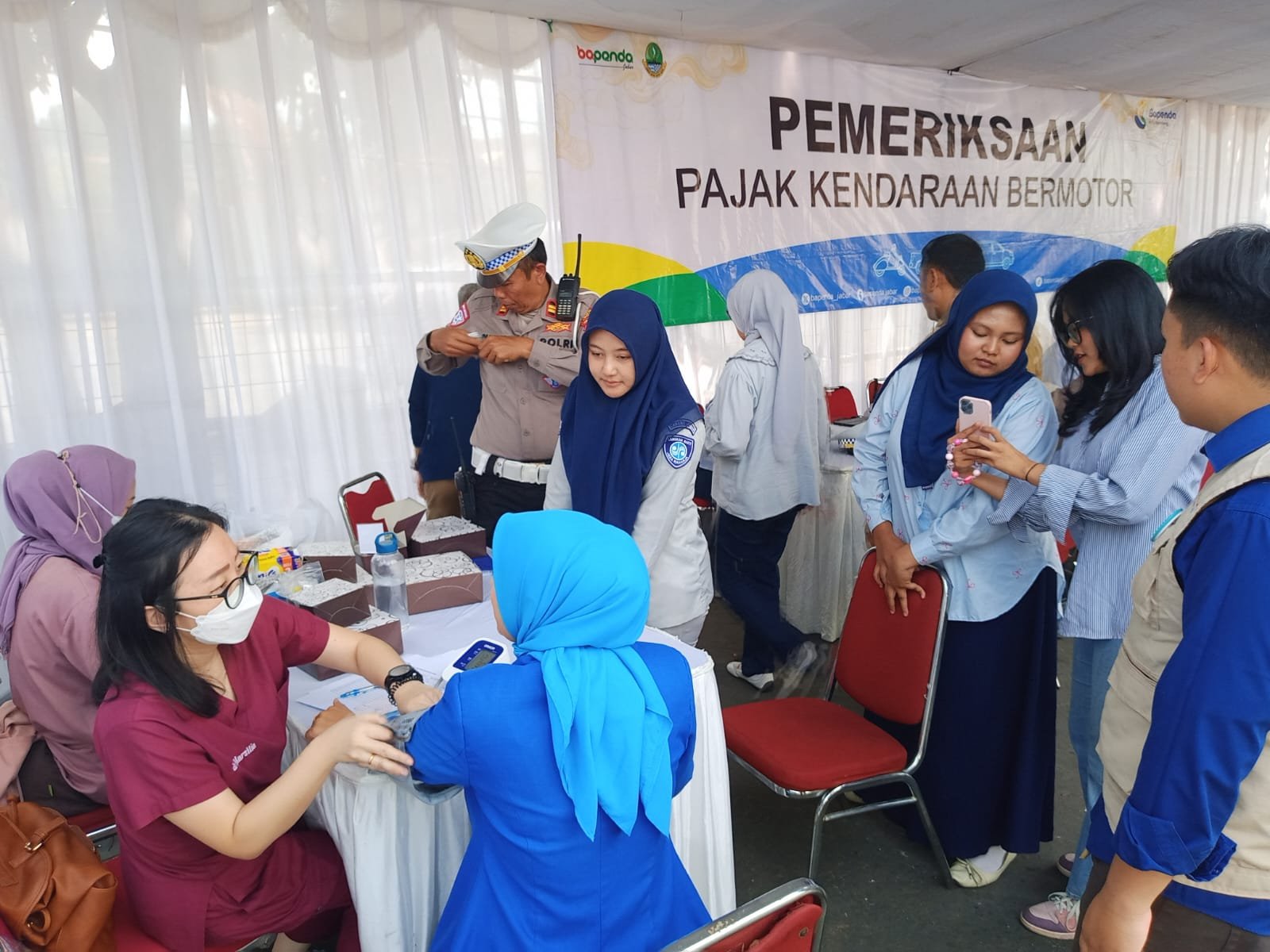Berikan Kemudahan dan Keuntungan Bagi Wajib Pajak, Kolaborasi Jasa Raharja Bandung & Tim Pembina Samsat SoekarnoHatta Gelar Pemeriksaan PKB & SWDKLLJ, Pengobatan Gratis & Sosialisasi PPGD