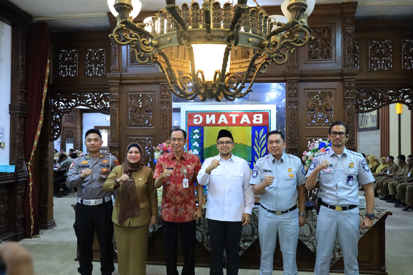 Tim Pembina Samsat Jawa Tengah Gelar Roadshow di Kabupaten Batang, Perkuat Sinergi Tingkatkan Kepatuhan Pajak Kendaraan Bermotor Tim Pembina Samsat Jawa Tengah Gelar Roadshow di Kabupaten Batang, Perkuat Sinergi Tingkatkan Kepatuhan Pajak Kendaraan Bermotor