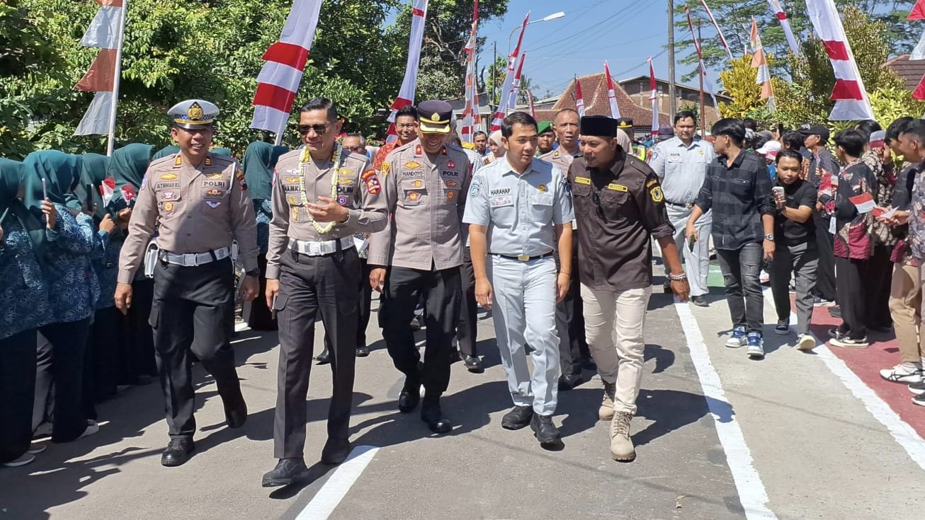 Perkuat Sinergi di Banjarnegara Jasa Raharja Dukung Kampung Tertib Lalu Lintas Perkuat Sinergi di Banjarnegara Jasa Raharja Dukung Kampung Tertib Lalu Lintas