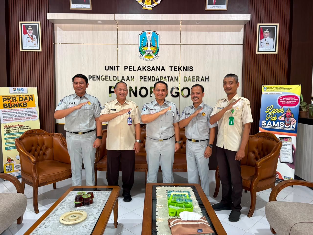 Kepala Cabang Jasa Raharja Madiun Koordinasi Program Kesamsatan Bersama KUPT Bapenda Ponorogo Kepala Cabang Jasa Raharja Madiun Koordinasi Program Kesamsatan Bersama KUPT Bapenda Ponorogo