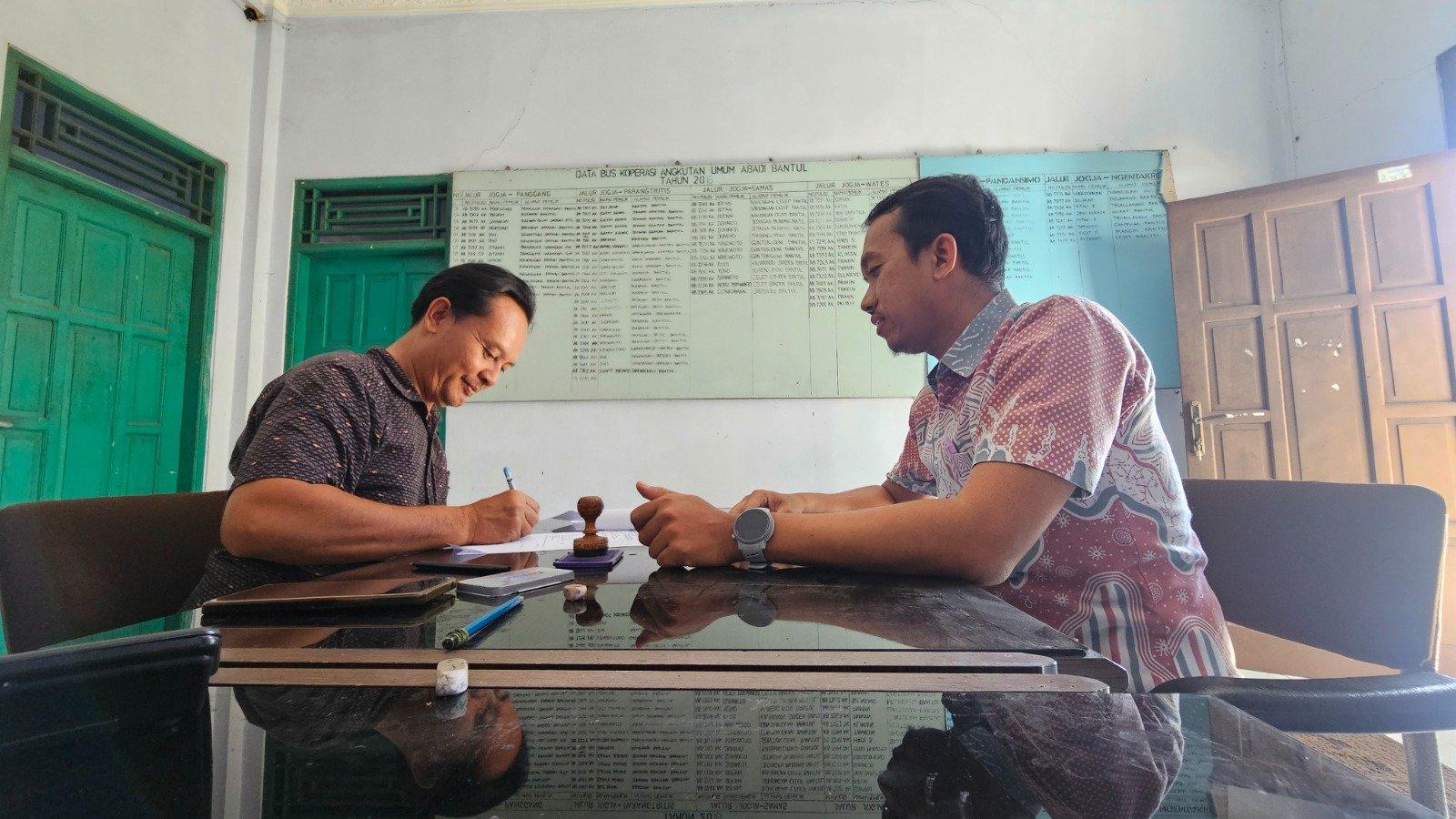 Jasa Raharja Perkuat Sinergi dengan Koperasi Angkutan Umum Abadi untuk Tingkatkan Kepatuhan IWKBU dan SWDKLLJ Jasa Raharja Perkuat Sinergi dengan Koperasi Angkutan Umum Abadi untuk Tingkatkan Kepatuhan IWKBU dan SWDKLLJ