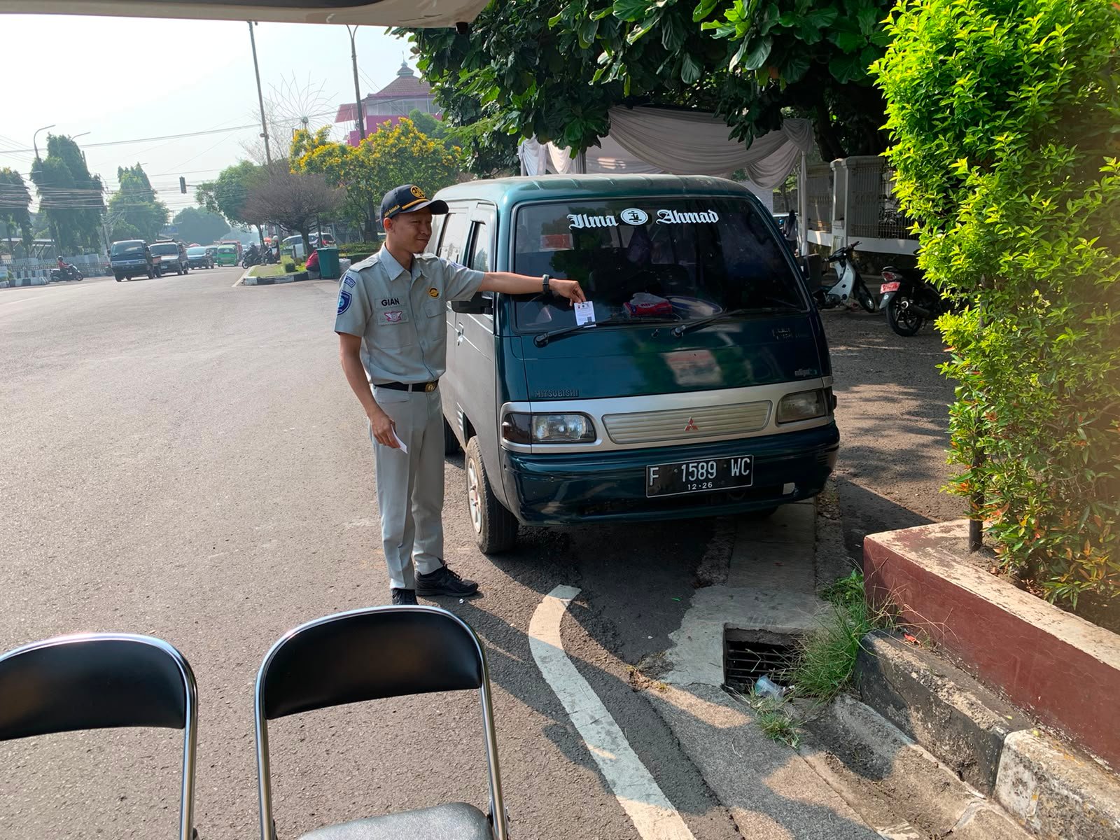 Melalui Program SIGAP, Jasa Raharja Cabang Sukabumi Edukasi Wajib Pajak dengan Pemasangan Hang Tag Melalui Program SIGAP, Jasa Raharja Cabang Sukabumi Edukasi Wajib Pajak dengan Pemasangan Hang Tag