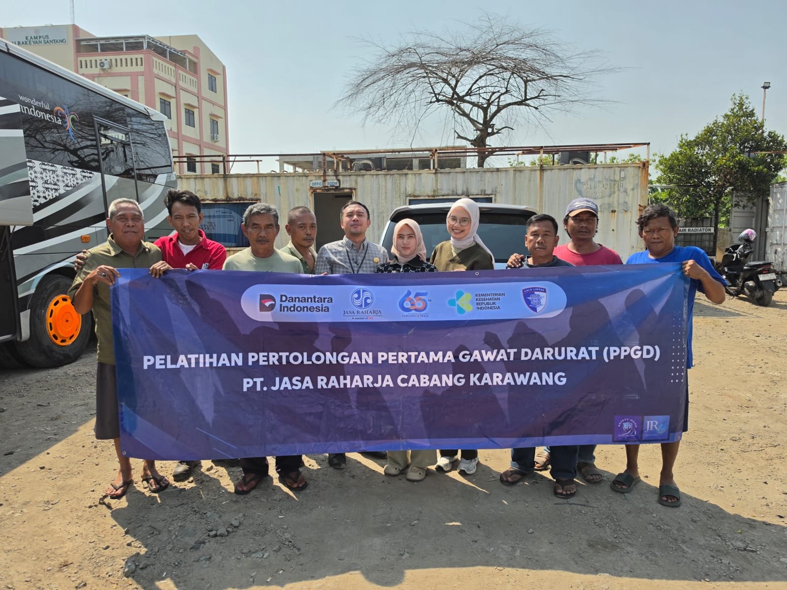 Pastikan Pengemudi Prima dan Siap Tanggap Darurat, Jasa Raharja Karawang Gelar MUKL dan PPGD di Terminal Tanjungpura dan PO Fajar Bina Kharisma Pastikan Pengemudi Prima dan Siap Tanggap Darurat, Jasa Raharja Karawang Gelar MUKL dan PPGD di Terminal Tanjungpura dan PO Fajar Bina Kharisma
