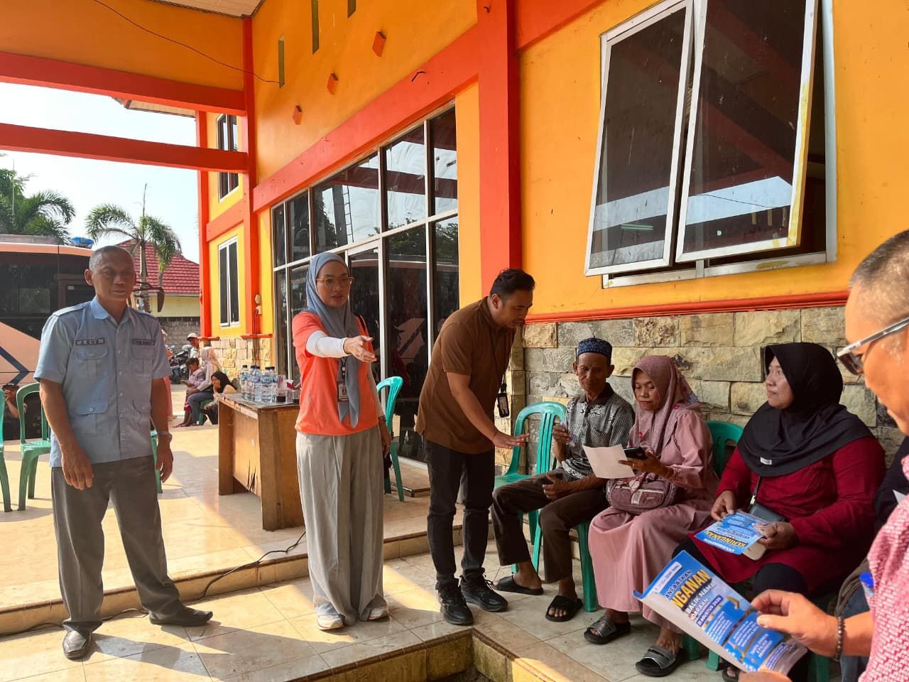 Jasa Raharja dan UPTD Samsat Gunung Sugih Gencarkan Sosialisasi Program Keringanan PKB di Lampung Tengah Jasa Raharja dan UPTD Samsat Gunung Sugih Gencarkan Sosialisasi Program Keringanan PKB di Lampung Tengah