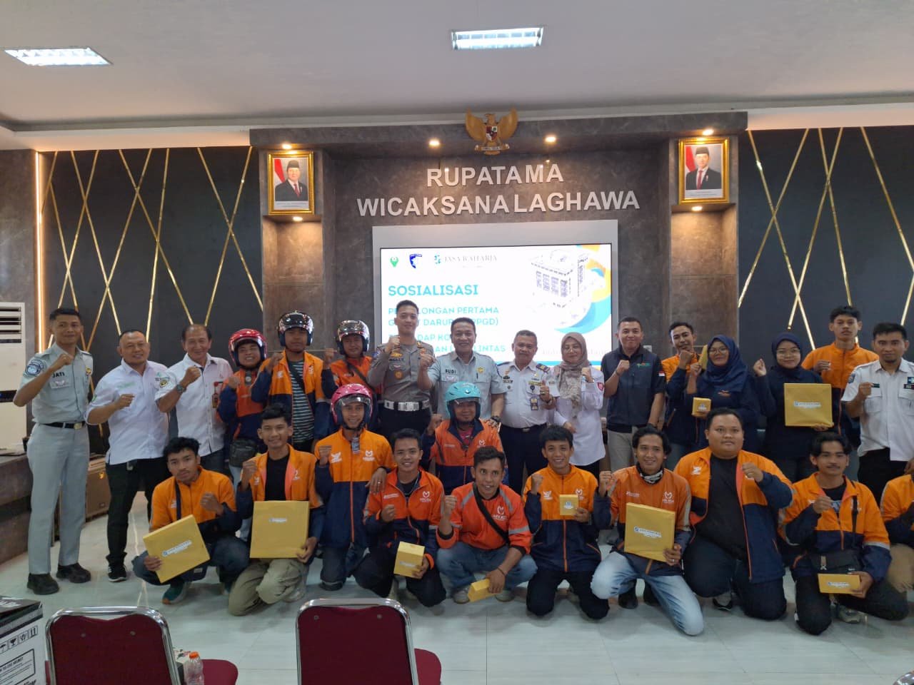 Perkuat Respons Penanganan Kecelakaan, Jasa Raharja Sumbawa Sosialisasikan PPGD dan JRku Lapor Laka Perkuat Respons Penanganan Kecelakaan, Jasa Raharja Sumbawa Sosialisasikan PPGD dan JRku Lapor Laka