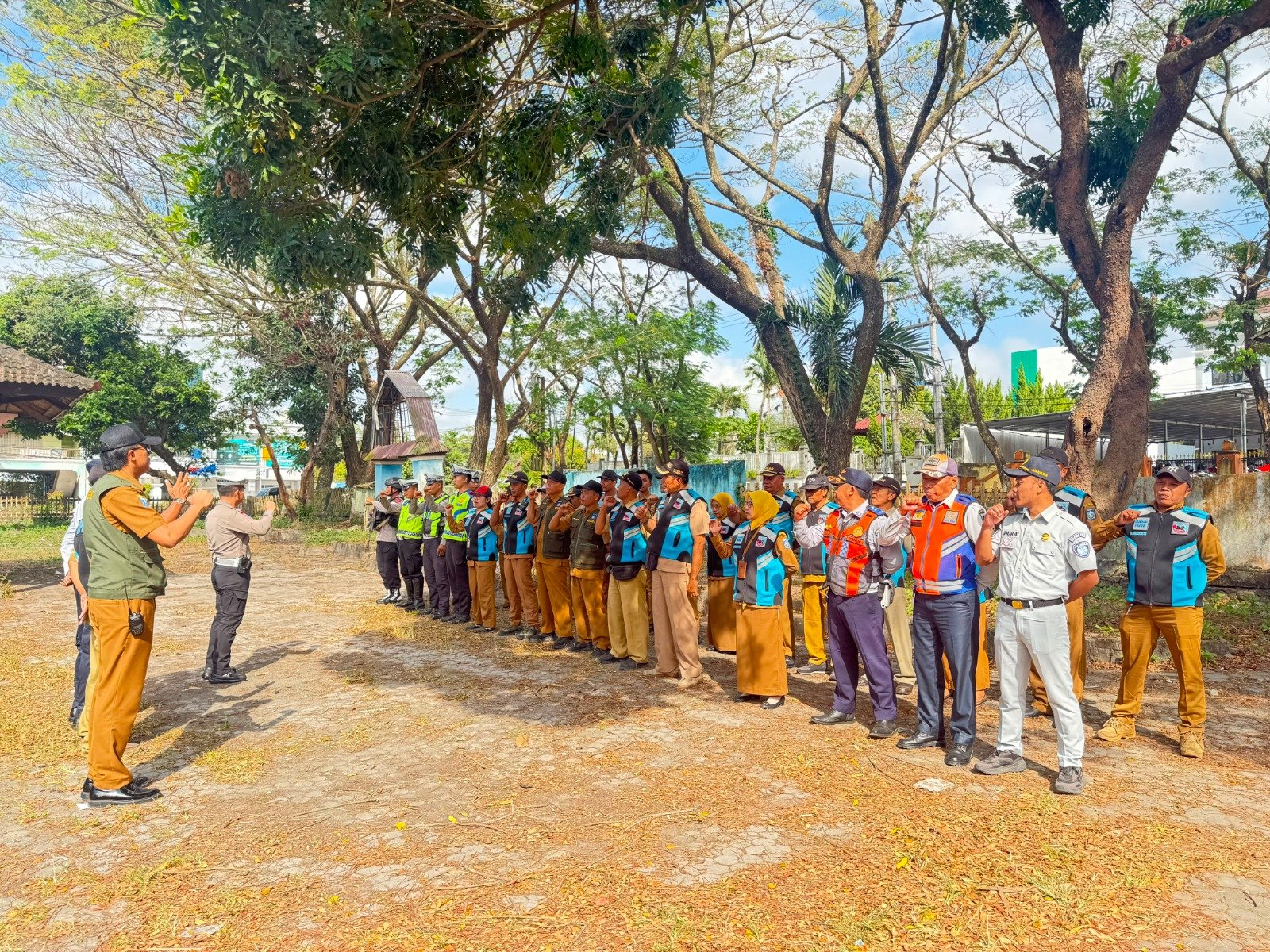 Perkuat Kepatuhan Pajak Kendaraan, Jasa Raharja NTB Ikuti Operasi Gabungan di Praya Perkuat Kepatuhan Pajak Kendaraan, Jasa Raharja NTB Ikuti Operasi Gabungan di Praya