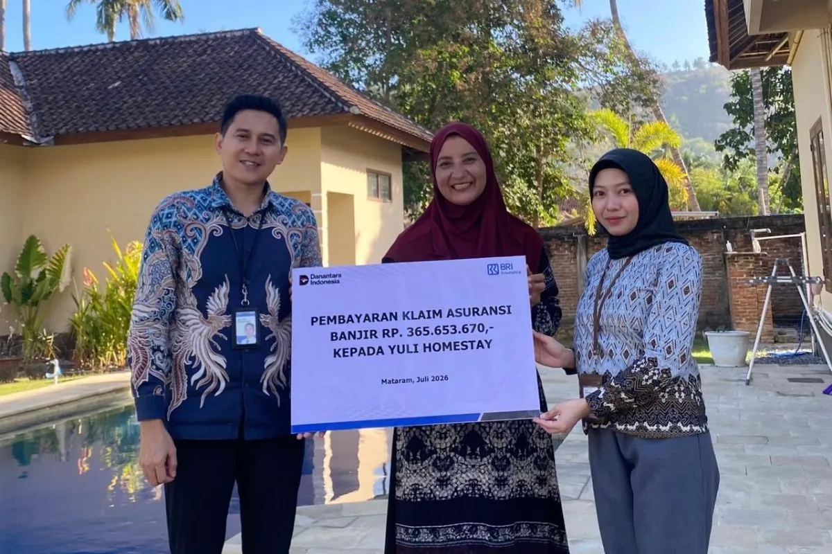 BRI Insurance Bayarkan Klaim Rp365 Juta untuk Properti Terdampak Banjir di Lombok BRI Insurance Bayarkan Klaim Rp365 Juta untuk Properti Terdampak Banjir di Lombok