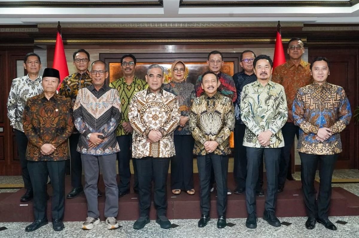 MPR dan MK Teken MoU Sinergi Tafsir Konstitusi, Perkuat Koordinasi Antar Lembaga MPR dan MK Teken MoU Sinergi Tafsir Konstitusi, Perkuat Koordinasi Antar Lembaga