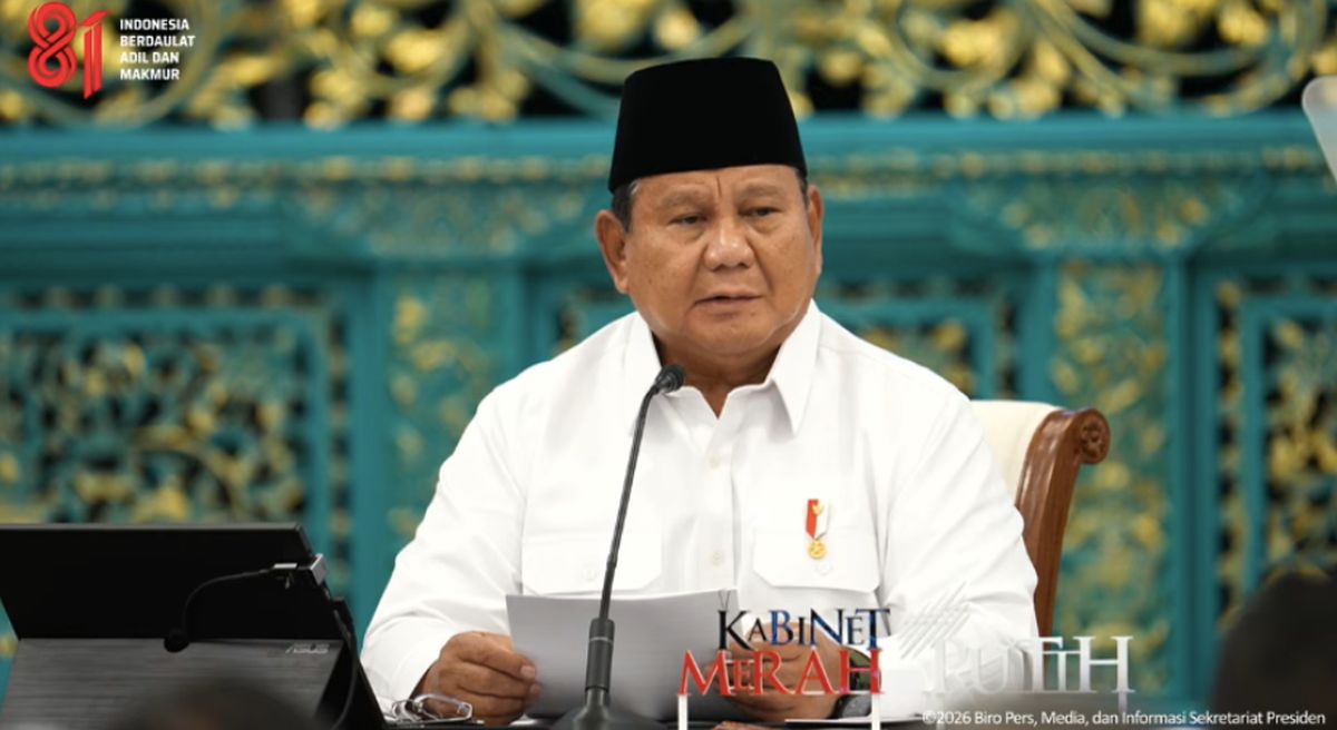 Prabowo Gelar Sidang Kabinet Pertengahan Tahun untuk Evaluasi Kinerja Pemerintah Prabowo Gelar Sidang Kabinet Pertengahan Tahun untuk Evaluasi Kinerja Pemerintah