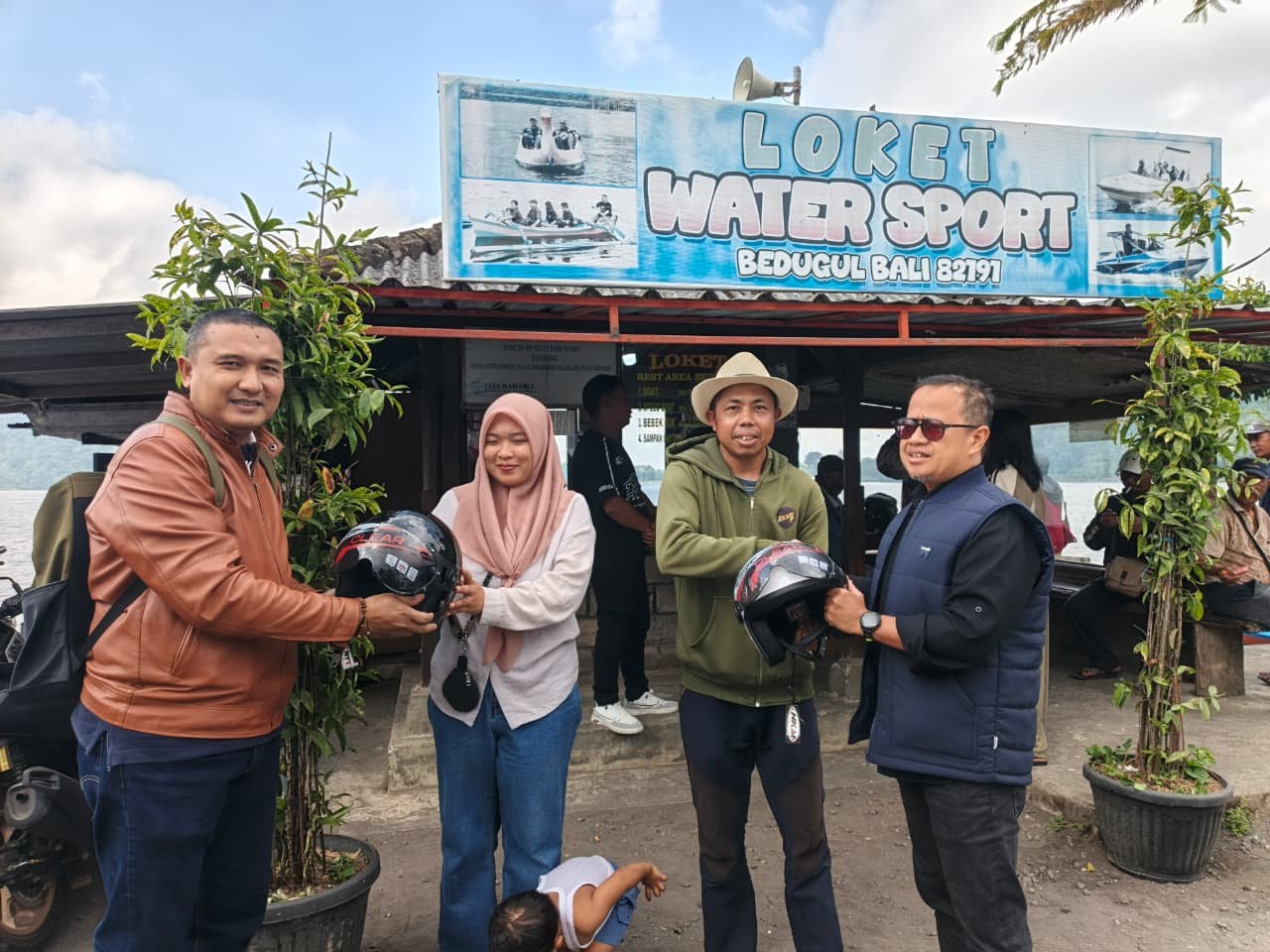 JR Muda Bali Gelar Safety Touring, Edukasi Keselamatan Berlalu Lintas dan Sosialisasikan Kemudahan Pembayaran Pajak Kendaraan JR Muda Bali Gelar Safety Touring, Edukasi Keselamatan Berlalu Lintas dan Sosialisasikan Kemudahan Pembayaran Pajak Kendaraan