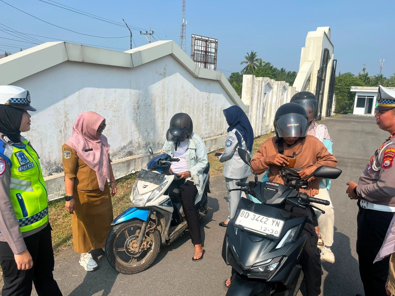 Jasa Raharja Dukung Penertiban Kepatuhan Pajak Kendaraan Bermotor di Bengkulu Tengah Jasa Raharja Dukung Penertiban Kepatuhan Pajak Kendaraan Bermotor di Bengkulu Tengah