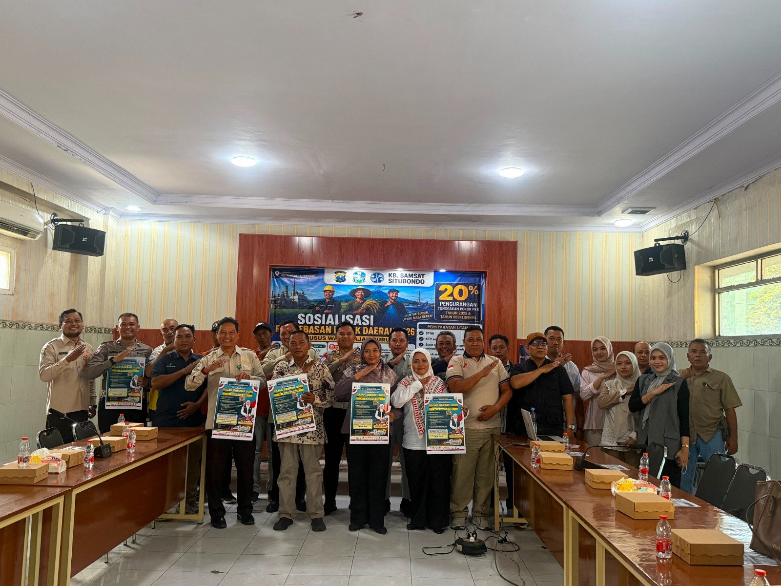 Tingkatkan Kepatuhan Pajak, Tim Pembina Samsat Sosialisasikan Pembebasan Pajak Daerah Jawa Timur di Pabrik Gula Pandji Situbondo