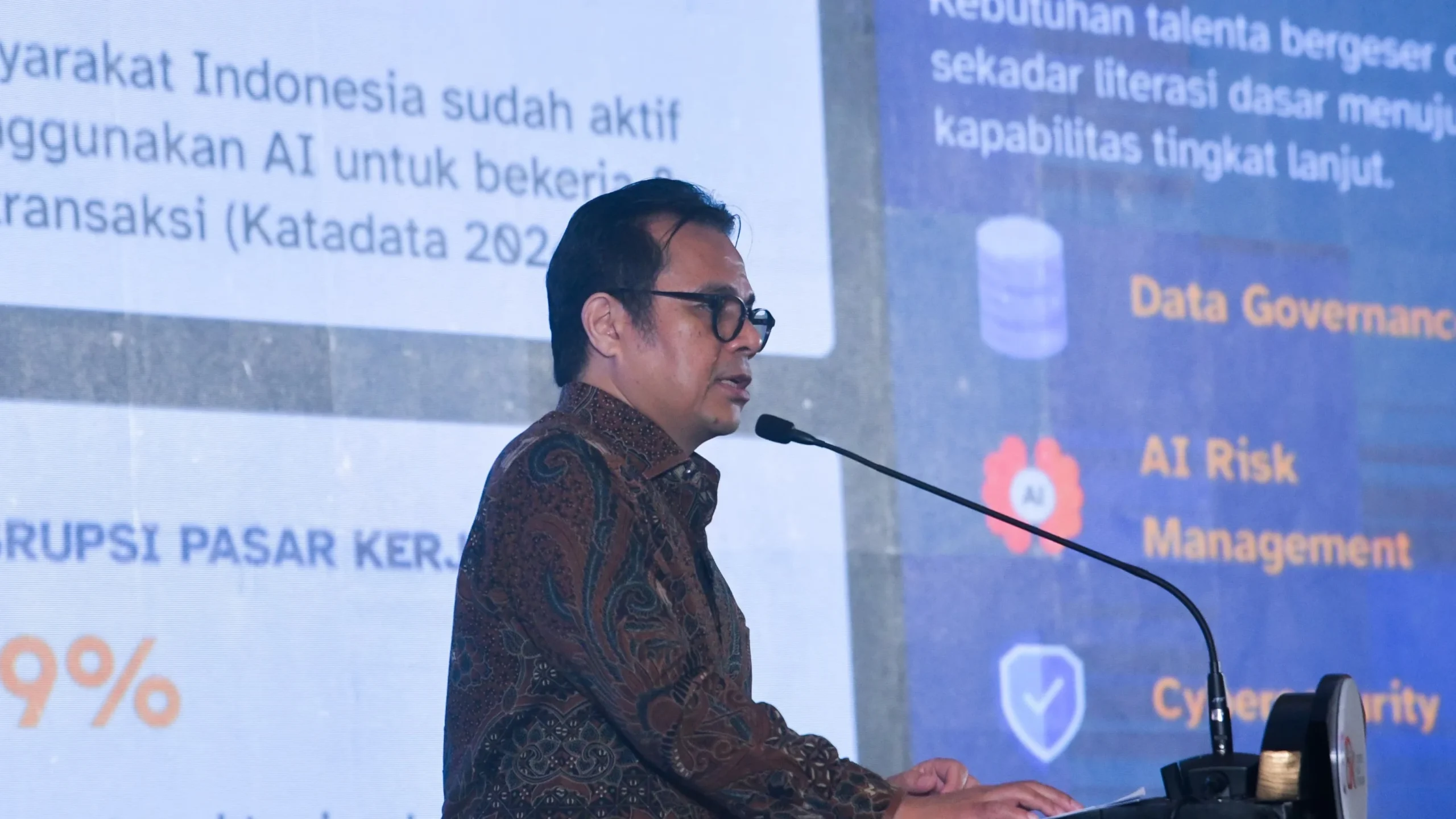 Kemkomdigi-OJK Siapkan Tata Kelola AI untuk Perkuat Keuangan Digital