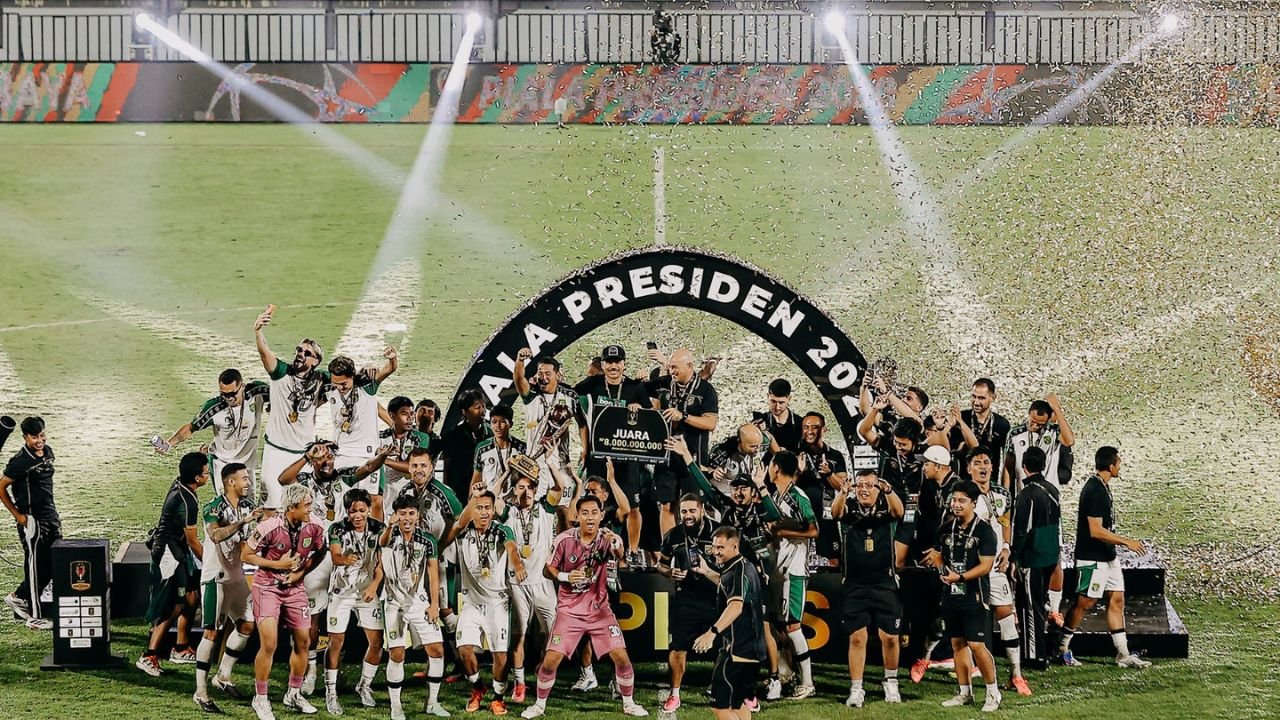 Persebaya Angkat Trofi Piala Presiden 2026, Persib Bandung Jadi Runner-up
