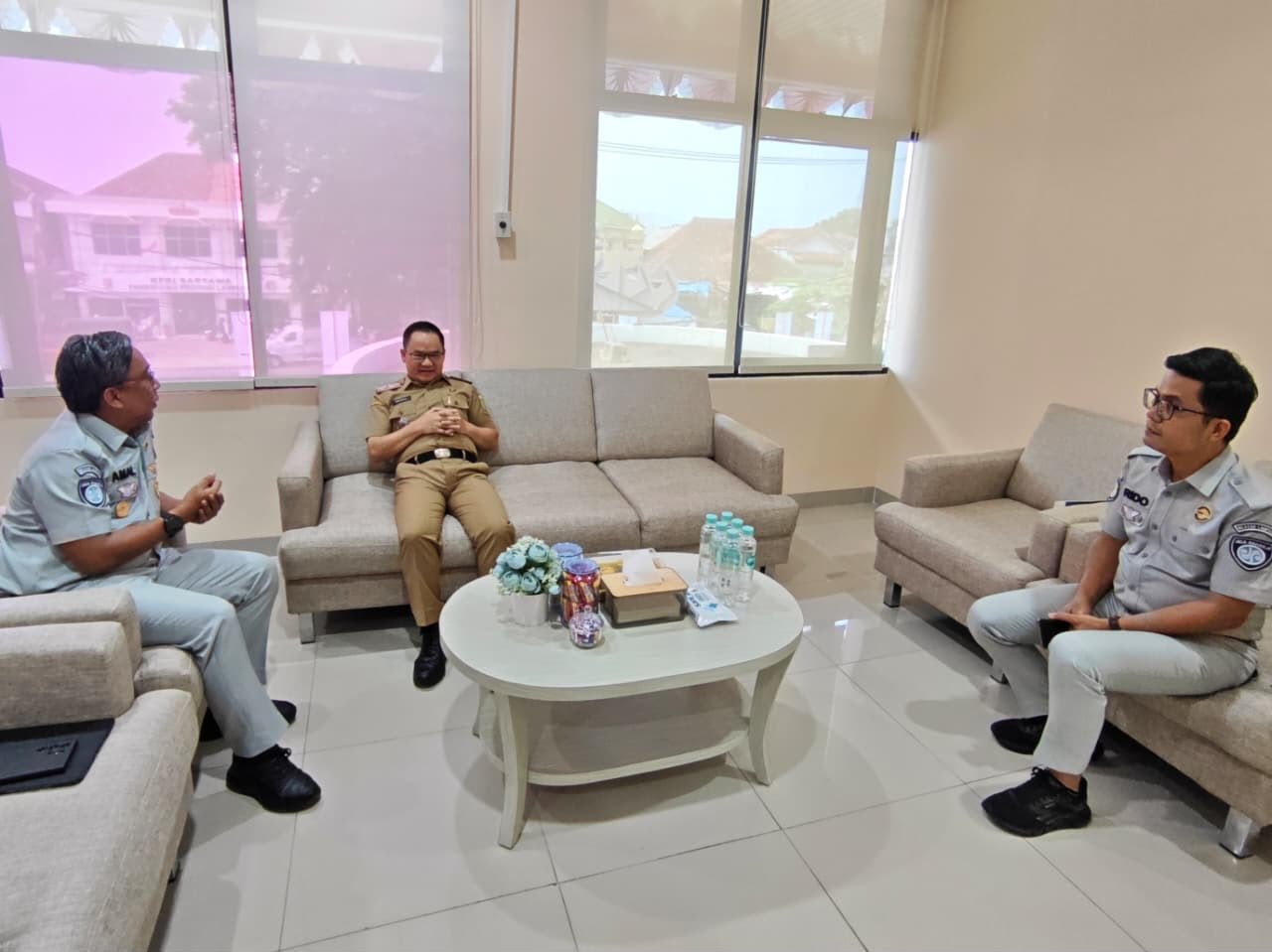 Jasa Raharja dan Bapenda Lampung Perkuat Sinergi, Dorong Optimalisasi PKB dan SWDKLLJ Jasa Raharja dan Bapenda Lampung Perkuat Sinergi, Dorong Optimalisasi PKB dan SWDKLLJ