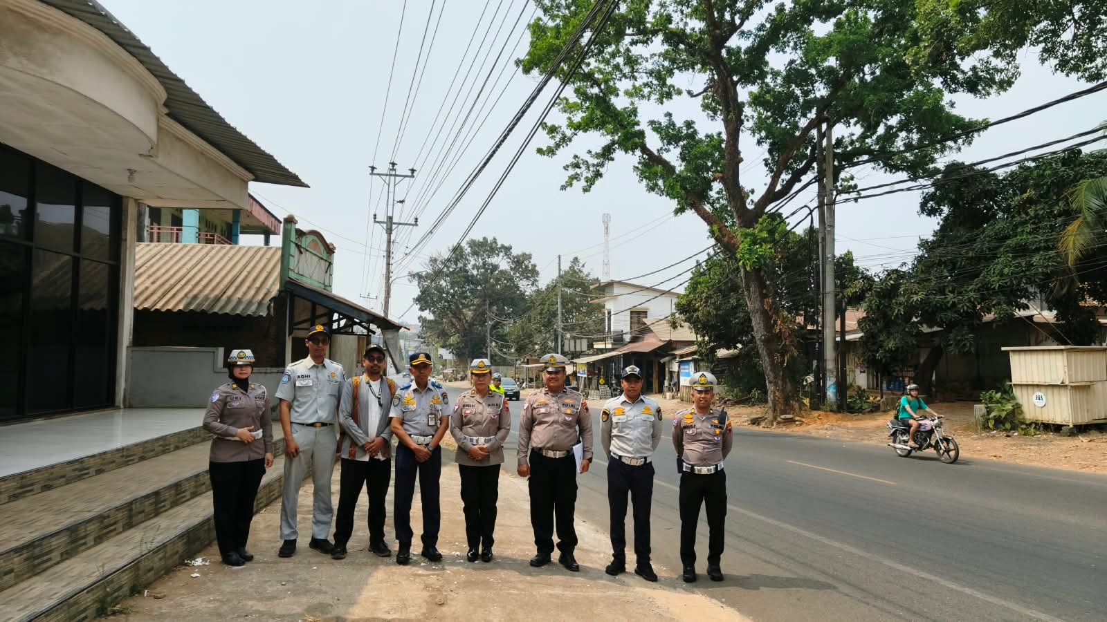 Petakan Area Rawan Kecelakaan, Ditlantas Polda Jateng Bersama Dishub dan Jasa Raharja Pati Cek Langsung Titik Blackspot Petakan Area Rawan Kecelakaan, Ditlantas Polda Jateng Bersama Dishub dan Jasa Raharja Pati Cek Langsung Titik Blackspot