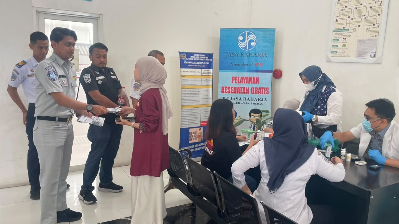 PT Jasa Raharja (Persero) Cabang Tk.I Medan Gelar Pelayanan Kesehatan bagi Pengemudi dan Pengguna Jasa Transportasi di Terminal Amplas PT Jasa Raharja (Persero) Cabang Tk.I Medan Gelar Pelayanan Kesehatan bagi Pengemudi dan Pengguna Jasa Transportasi di Terminal Amplas