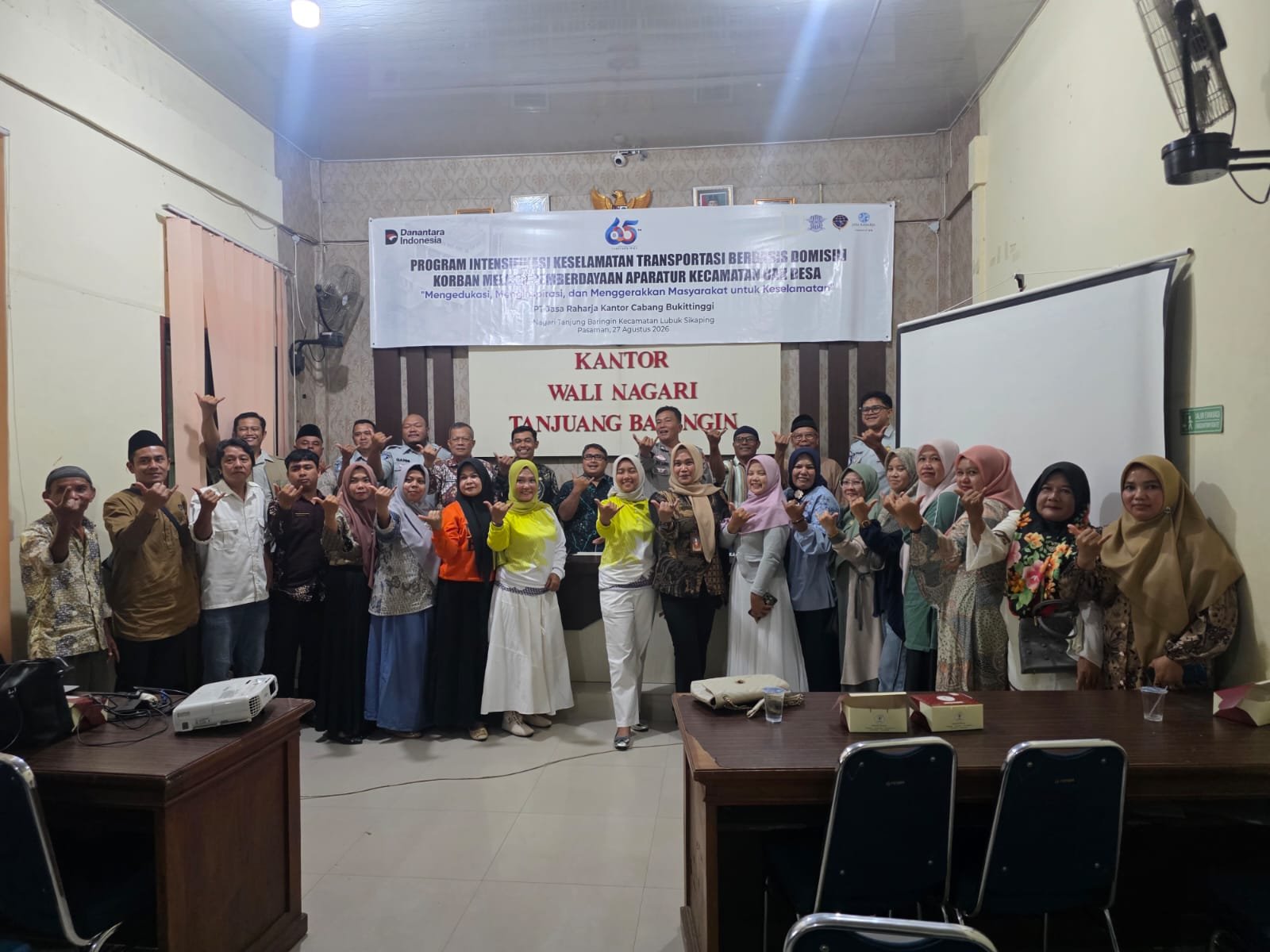 Jasa Raharja Sumbar Edukasi Keselamatan dan Gelar Pemeriksaan Kesehatan Gratis di Lubuk Sikaping Jasa Raharja Sumbar Edukasi Keselamatan dan Gelar Pemeriksaan Kesehatan Gratis di Lubuk Sikaping