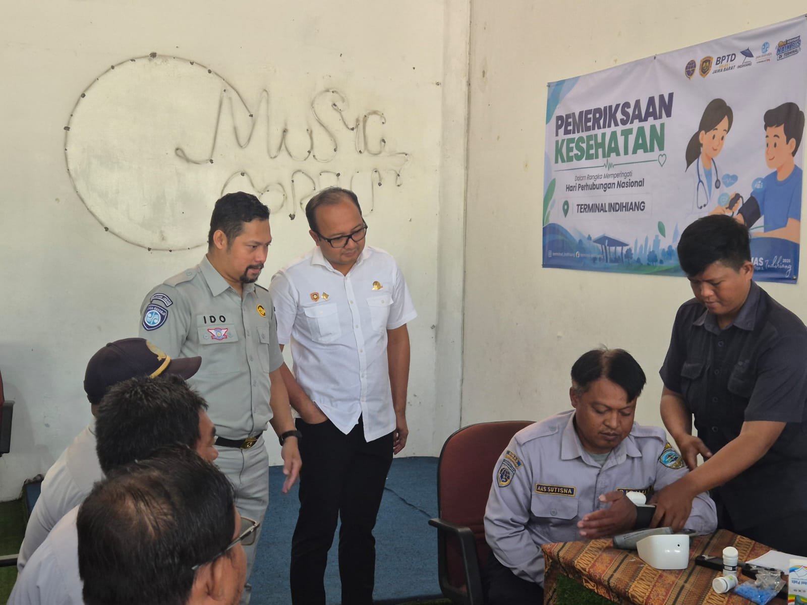 Jasa Raharja Cabang Tasikmalaya Gelar MUKL dan Pengobatan Gratis di Terminal Indihiang dalam Rangka Hari Perhubungan Nasional Jasa Raharja Cabang Tasikmalaya Gelar MUKL dan Pengobatan Gratis di Terminal Indihiang dalam Rangka Hari Perhubungan Nasional