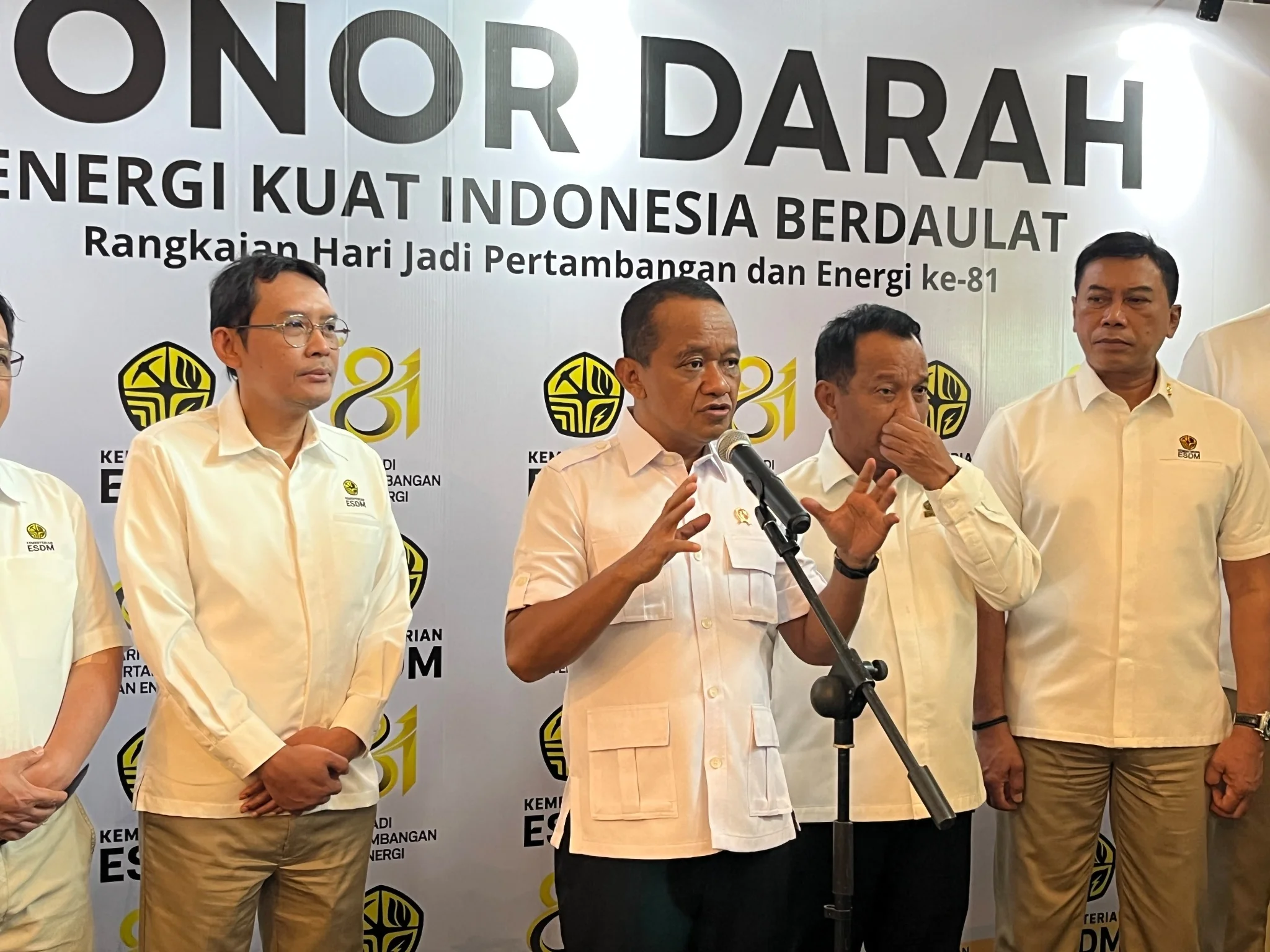 Bahlil Siapkan Pembahasan RUU Migas Setelah Surpres Ditandatangani Prabowo Bahlil Siapkan Pembahasan RUU Migas Setelah Surpres Ditandatangani Prabowo