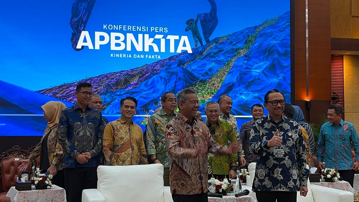 Penerimaan Pajak Capai Rp1.409 Triliun hingga Agustus 2026, Tumbuh 24,1 Persen Penerimaan Pajak Capai Rp1.409 Triliun hingga Agustus 2026, Tumbuh 24,1 Persen