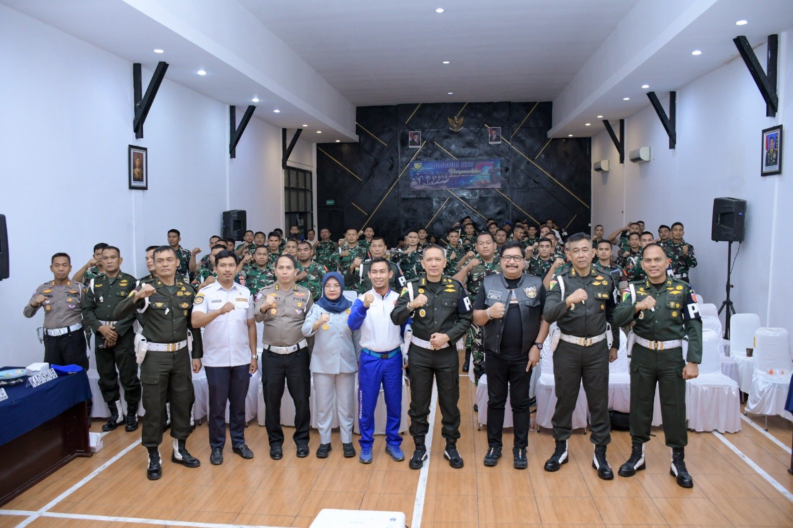 Jasa Raharja Sulsel Gelar Sosialisasi Safety Driving Bersama 200 Personel TNI AD di Mapomdam XIV/Hasanuddin Jasa Raharja Sulsel Gelar Sosialisasi Safety Driving Bersama 200 Personel TNI AD di Mapomdam XIV/Hasanuddin