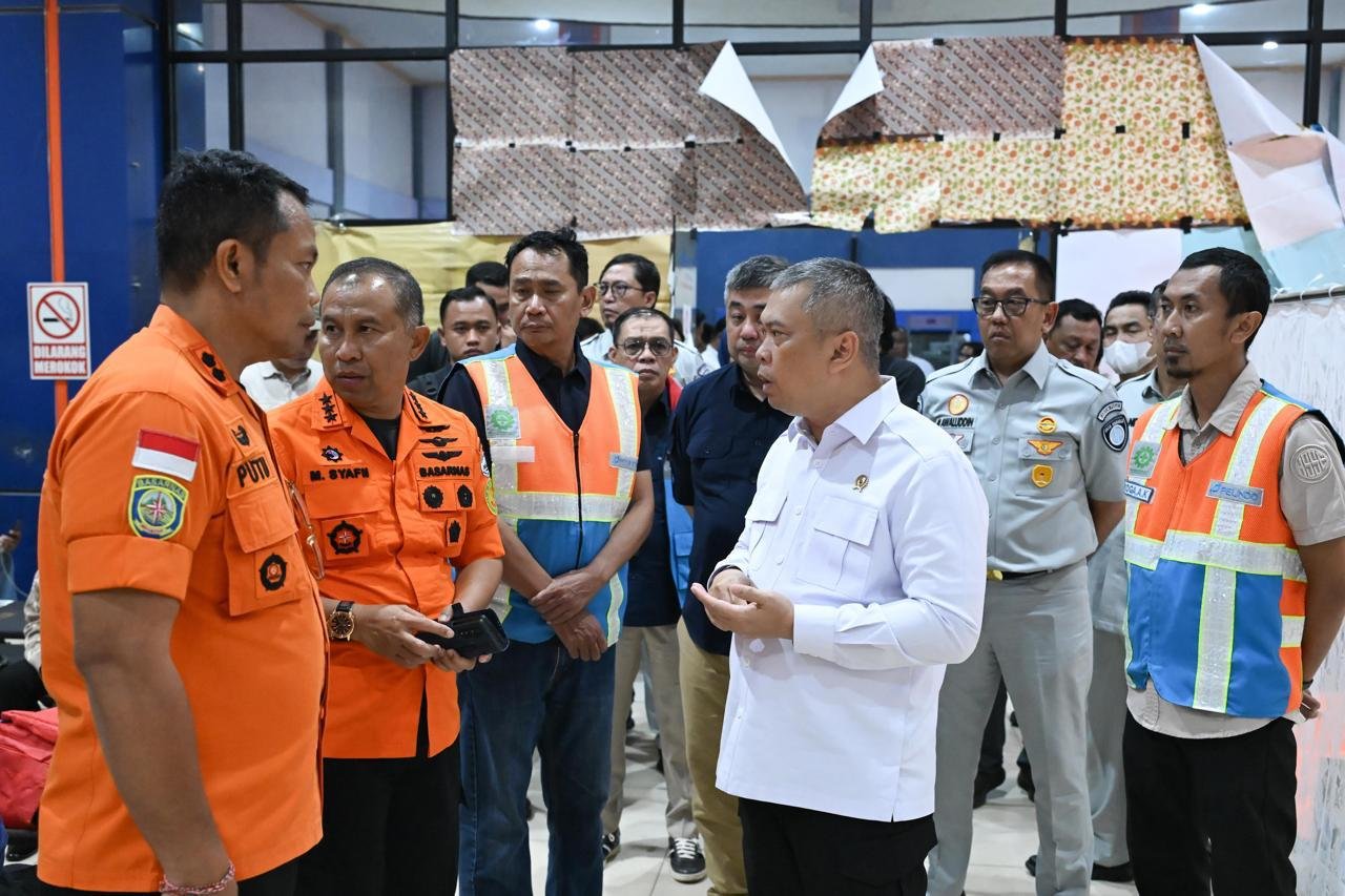 Pastikan Pelayanan Maksimal, Dirut dan Dirops Jasa Raharja Tinjau Langsung Penanganan Korban KM Virgo Transport 8 Pastikan Pelayanan Maksimal, Dirut dan Dirops Jasa Raharja Tinjau Langsung Penanganan Korban KM Virgo Transport 8