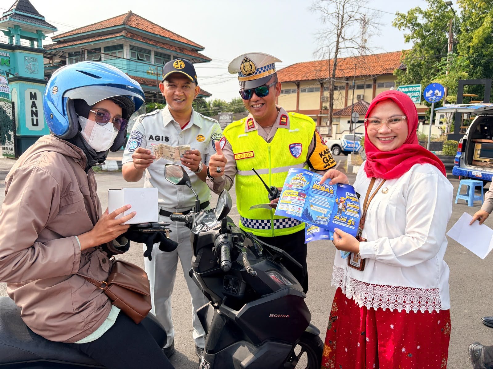 Sosialisasi Keselamatan Lalu lintas bagi Pengendara Kendaraan Bermotor di Kabupaten Demak