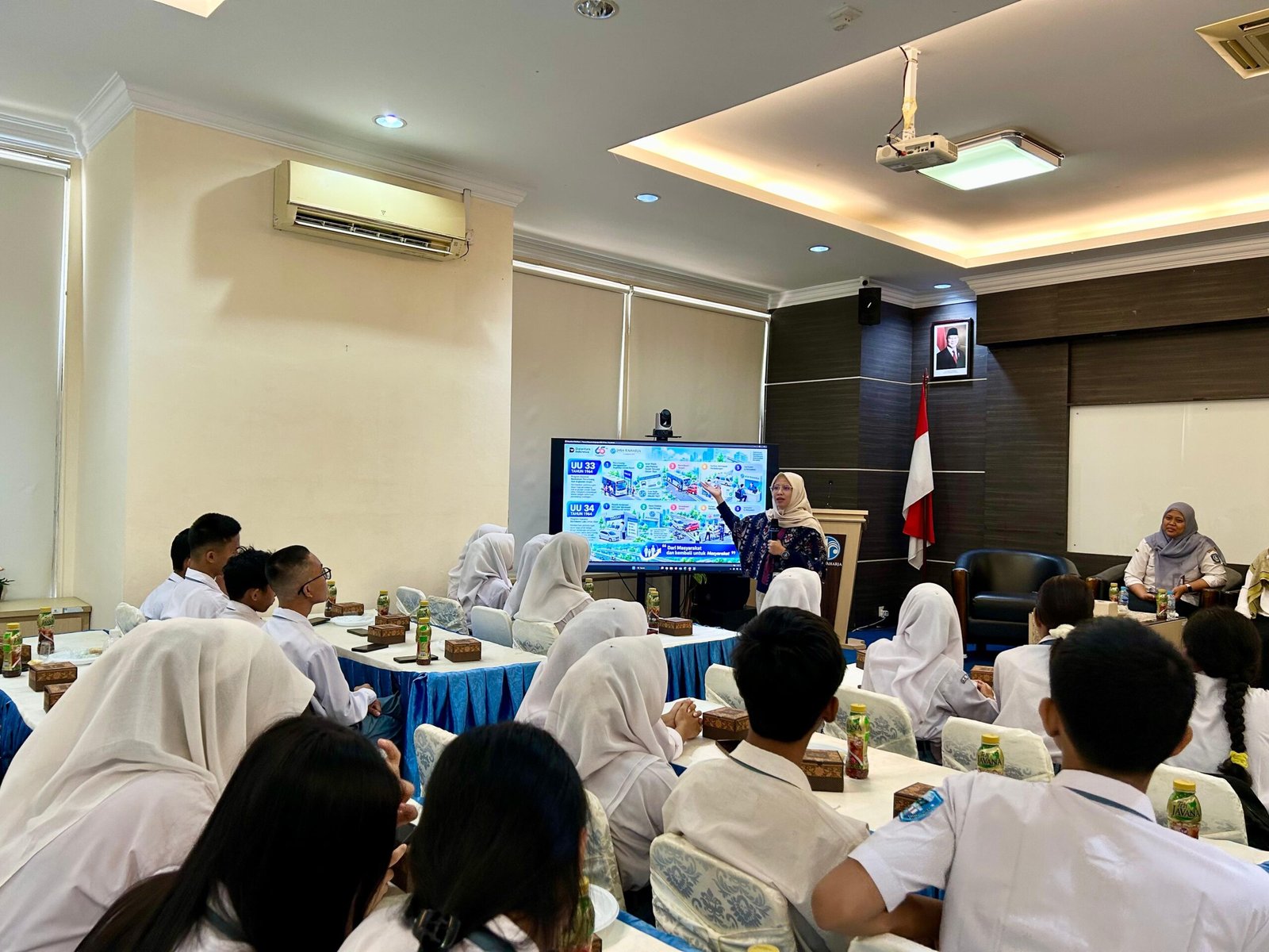 Jasa Raharja Kepri Tingkatkan Literasi Keselamatan Transportasi dan Kepatuhan Pajak Kendaraan Melalui Kunjungan Pelajar SMA Negeri 27 Batam Jasa Raharja Kepri Tingkatkan Literasi Keselamatan Transportasi dan Kepatuhan Pajak Kendaraan Melalui Kunjungan Pelajar SMA Negeri 27 Batam
