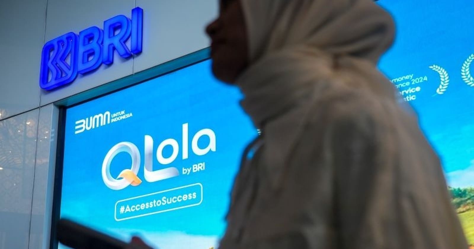 BRI Luncurkan Qlola Mobile, Nasabah Bisnis Bisa Pantau Keuangan dan Setujui Transaksi BRI Luncurkan Qlola Mobile, Nasabah Bisnis Bisa Pantau Keuangan dan Setujui Transaksi