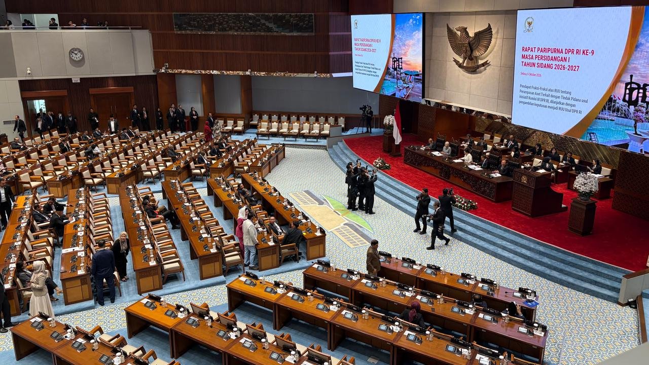 DPR Resmi Sahkan UU Perlindungan Ketenagakerjaan