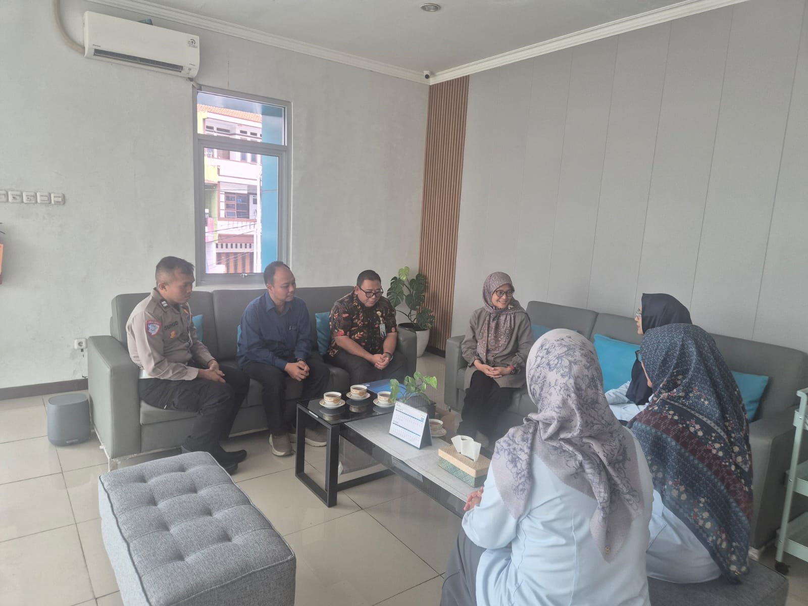 PT Jasa Raharja Cabang Tasikmalaya Berikan Apresiasi kepada PT PLN (Persero) UP3 Tasikmalaya atas Kepatuhan Daftar Ulang Kendaraan Dinas