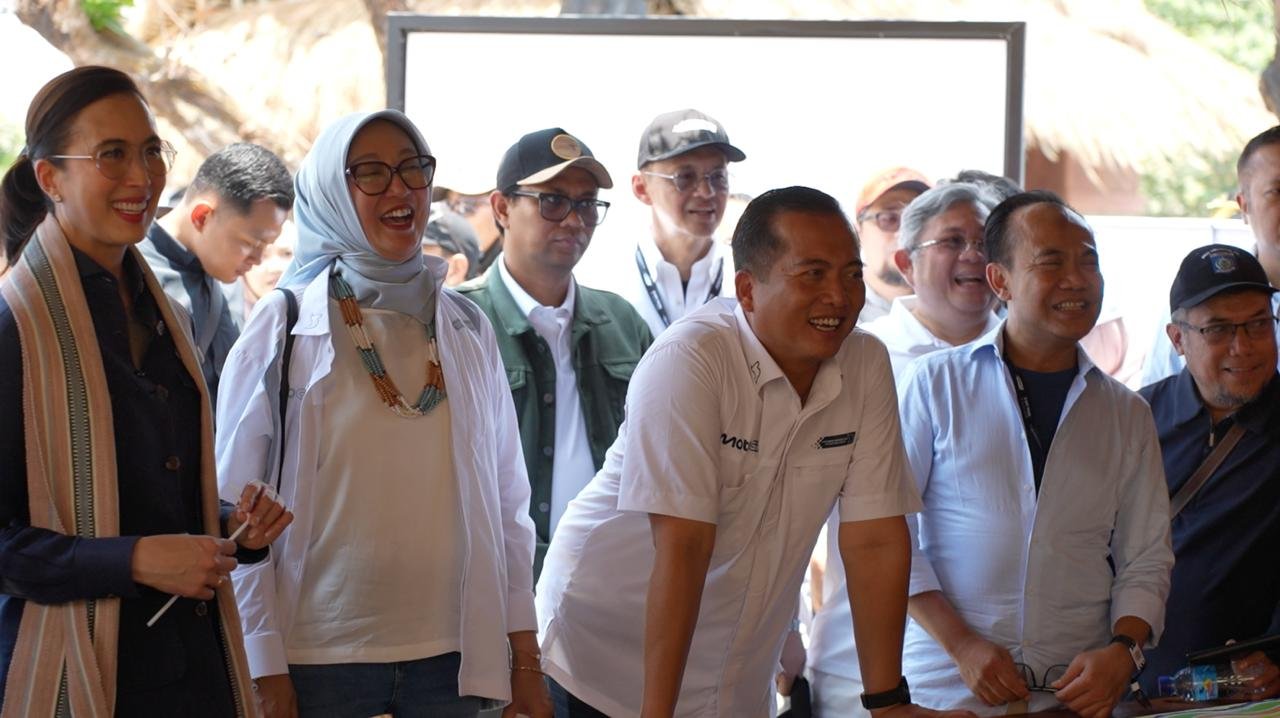 Jasaraharja Putera Dukung Pemulihan Desa Adat Sade, Perkuat Keberlanjutan Pariwisata Jasaraharja Putera Dukung Pemulihan Desa Adat Sade, Perkuat Keberlanjutan Pariwisata