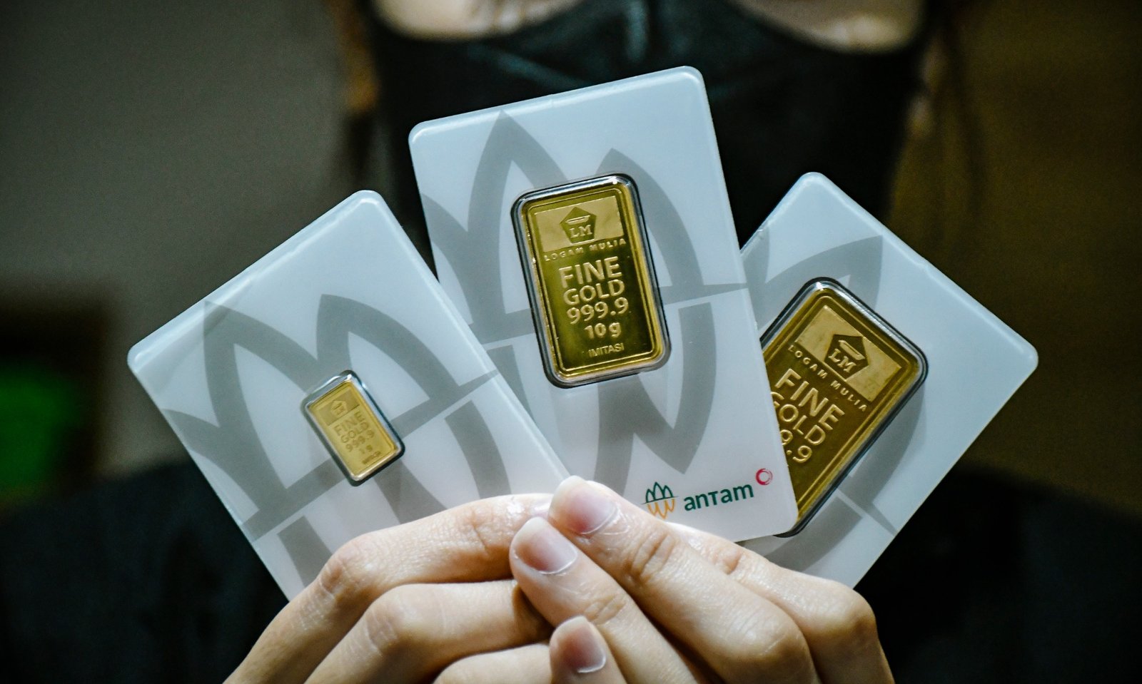 Harga Emas Antam Hari Ini Naik Rp2.000, Tembus Rp2.594.000 per Gram Harga Emas Antam Hari Ini Naik Rp2.000, Tembus Rp2.594.000 per Gram