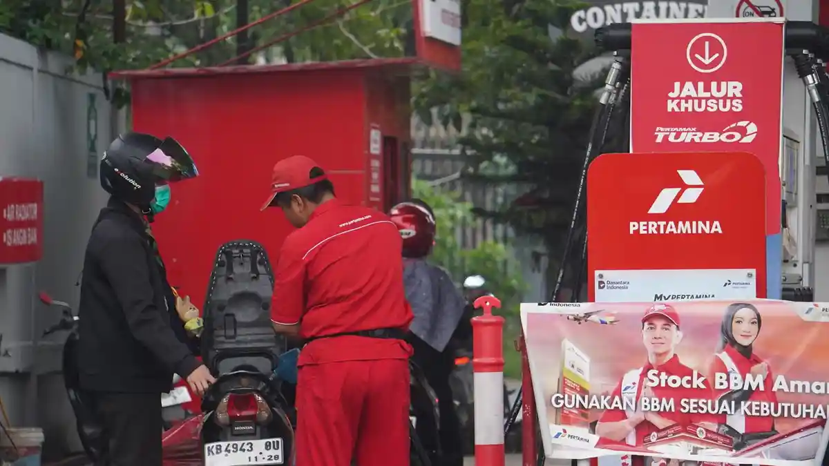 Harga BBM 19 Oktober 2026 Tetap, Pertalite Rp10.000 dan Pertamax Rp15.950 Harga BBM 19 Oktober 2026 Tetap, Pertalite Rp10.000 dan Pertamax Rp15.950