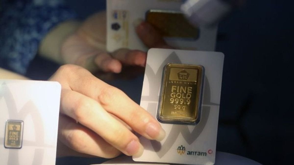 Harga Emas Antam Turun ke Rp2,546 Juta, Buyback Ikut Terkoreksi